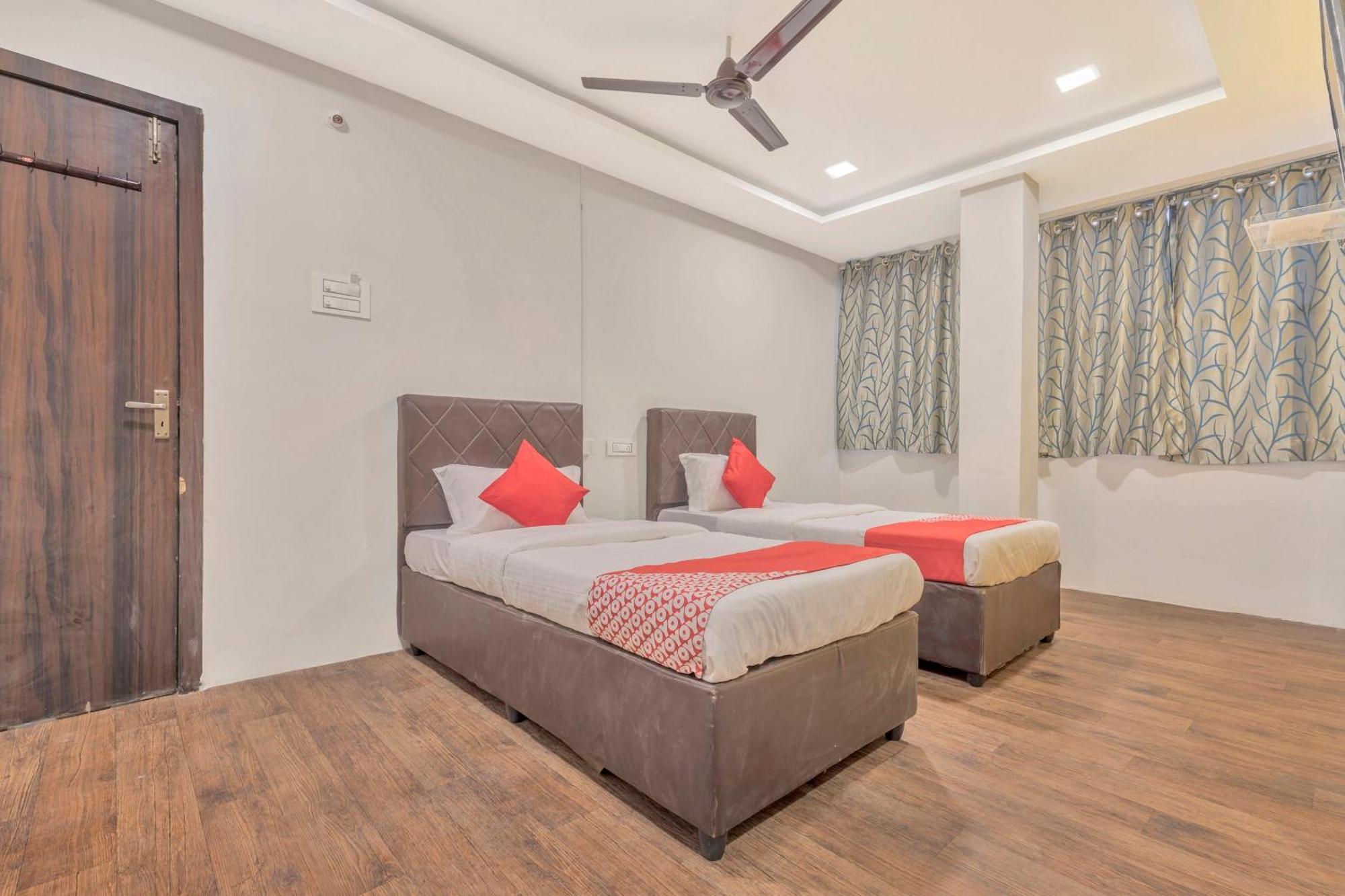 Hotel O Ankitha Grand Kondapur  Extérieur photo