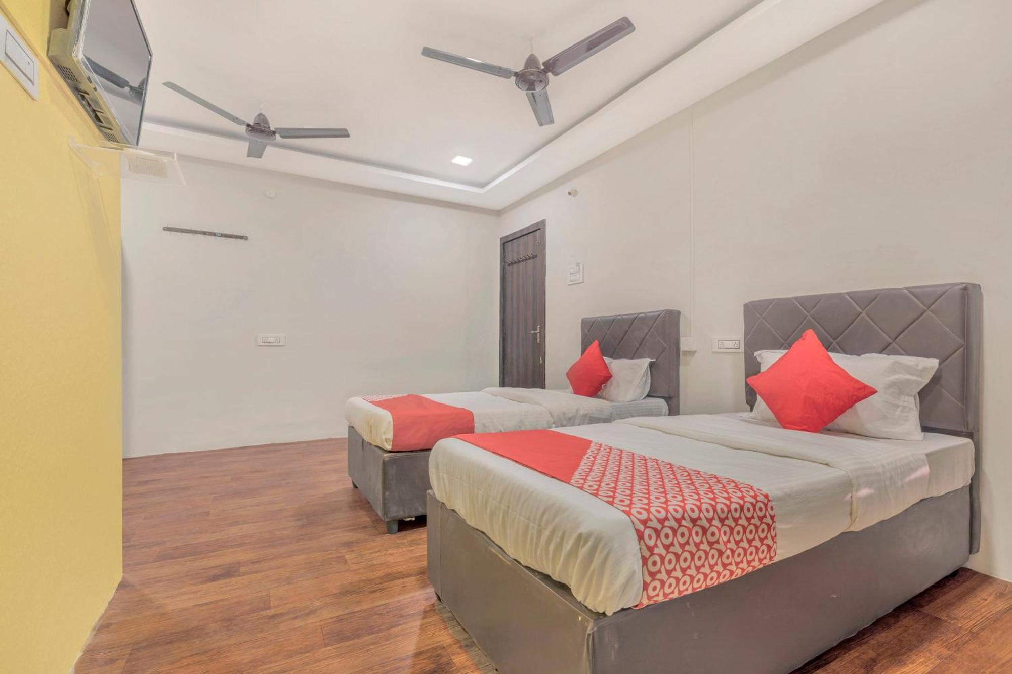 Hotel O Ankitha Grand Kondapur  Extérieur photo